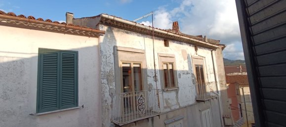 6غرفة منزل ذو طابقين في Lagonegro, Italy رقم 113123 36