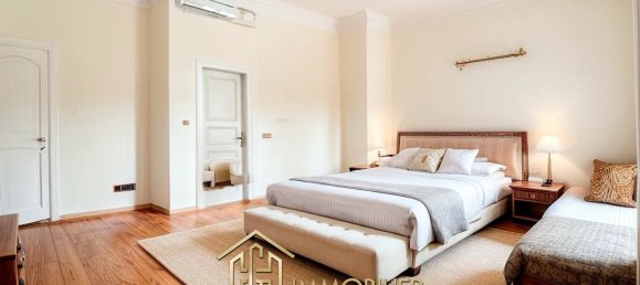 Здание с 12 комнатами в Сент-Мари-о-Мин, Франция № 209214 4