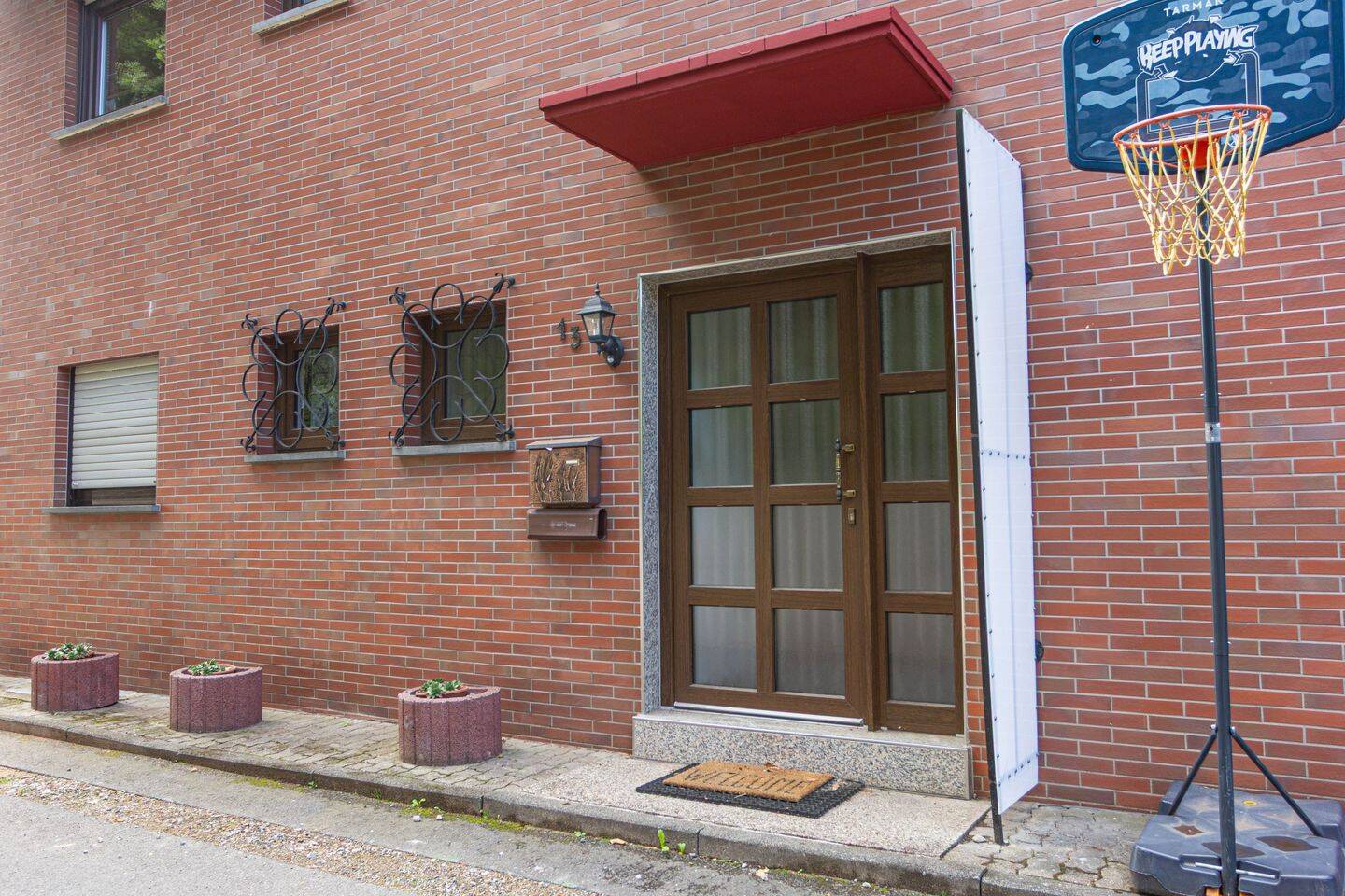 7 rooms Townhouse in Kaiserslautern, Germany No. 340628