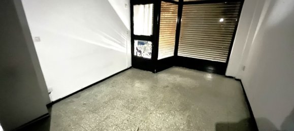 68m² Commercial property in Zaragoza, Spain No. 155055 5