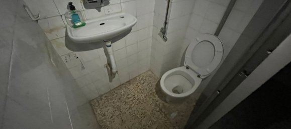 68m² Commercial property in Zaragoza, Spain No. 155055 9