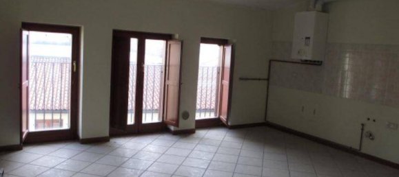 2 bedrooms Apartment in Soresina, Italy No. 156560 2