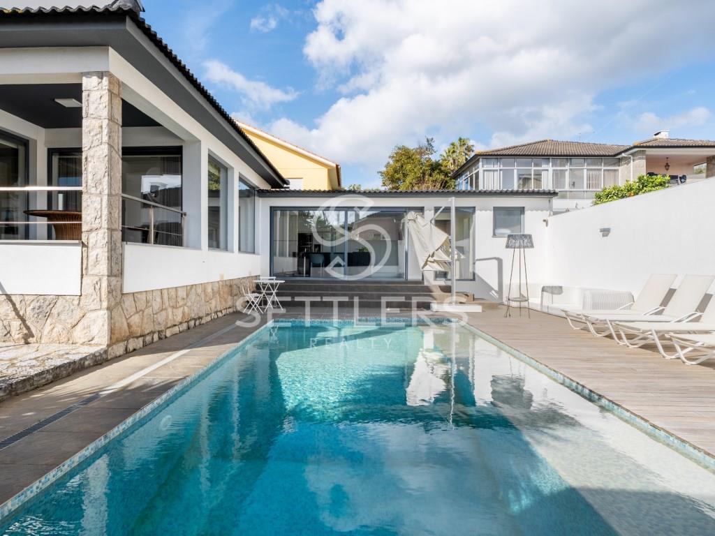4 bedrooms House in Cascais, Portugal No. 108811