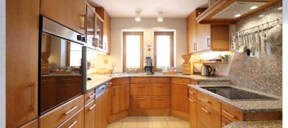 7-salle Maison de ville à Aschaffenburg, Germany No. 62367 4