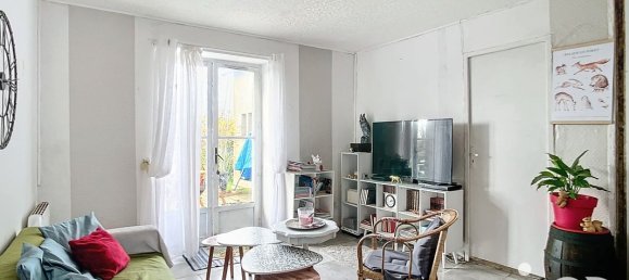 5 rooms Townhouse in Jussy-le-Chaudrier, France No. 51343 3