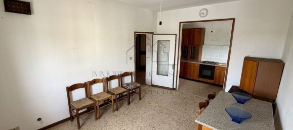 3 bedrooms Apartment in Padua, Italy No. 312218 4
