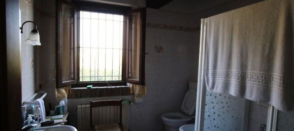 Villa de 8 divisões em Mirandola, Italy N.º 83995 8