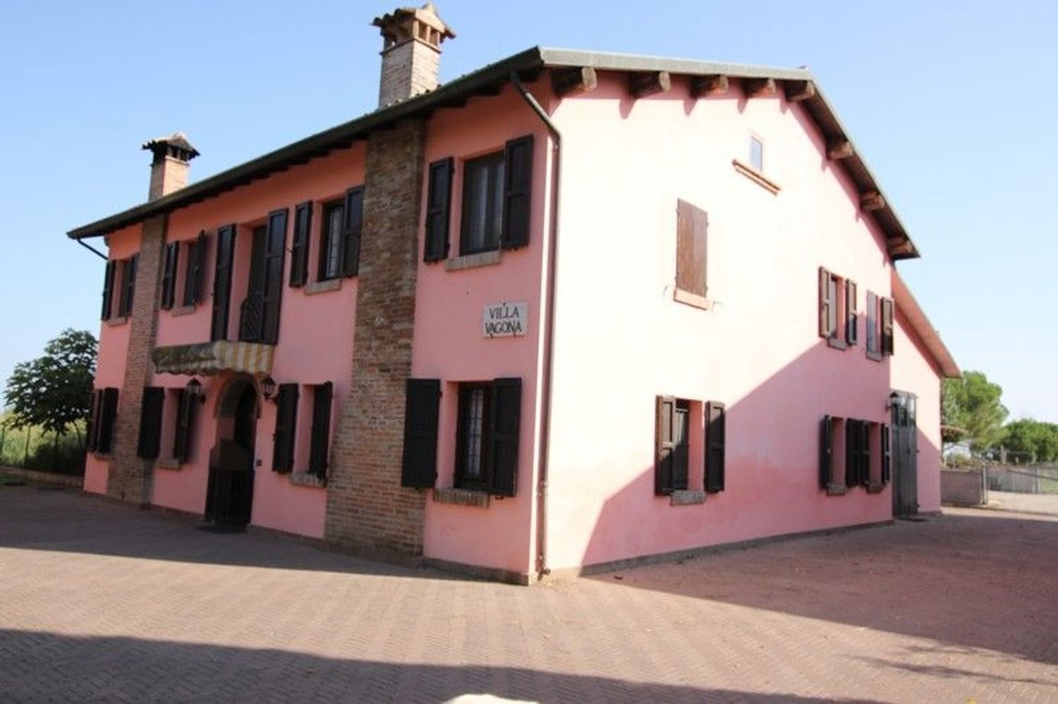 Villa de 8 divisões em Mirandola, Italy N.º 83995