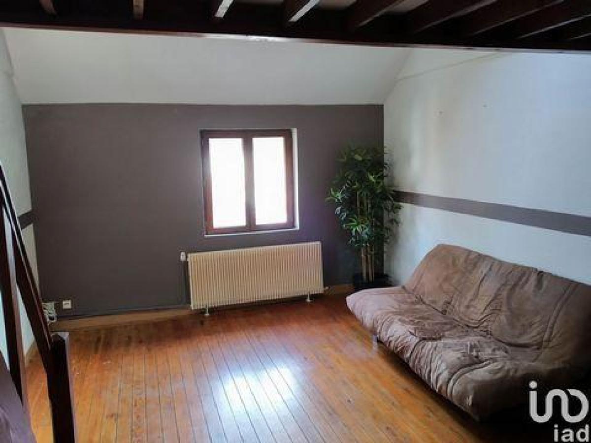 Studio in Lambersart, France No. 31851