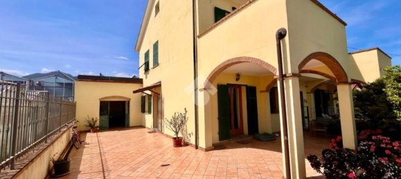 6 bedrooms Apartment in Albenga, Italy No. 380185 3