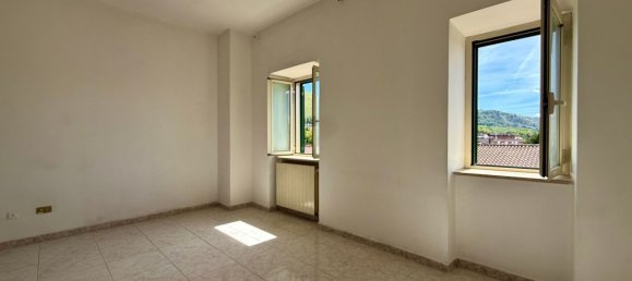 3 bedrooms Apartment in Fontana Liri, Italy No. 343398 4