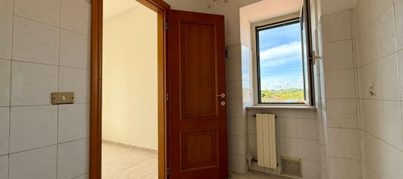 3 bedrooms Apartment in Fontana Liri, Italy No. 343398 6