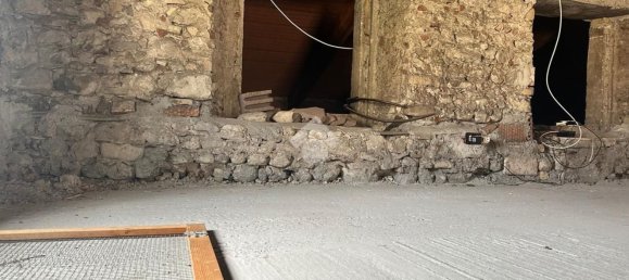 270m² Commercial property in Udine, Italy No. 138634 16