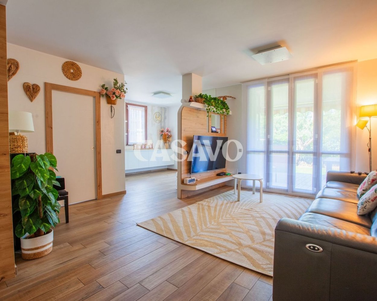 3 غرف نوم منزل ذو طابقين في Cologno Monzese, Italy رقم 323191