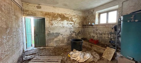 Дом с 4 комнатами в Орбетелло, Италия № 81722 14