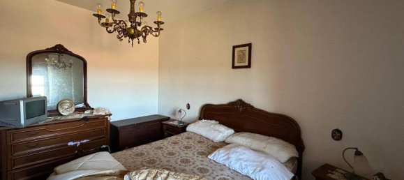 Дом с 4 комнатами в Орбетелло, Италия № 81722 7