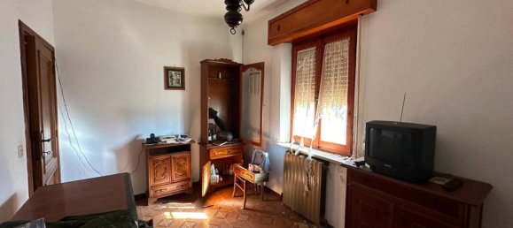 Дом с 4 комнатами в Орбетелло, Италия № 81722 5