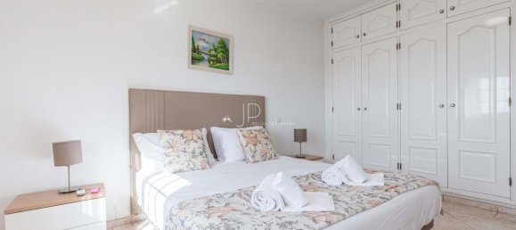 Вилла с 12 спальнями в Албуфейра, Португалия № 134303 9