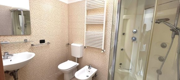 Дуплекс с 3 спальнями в Тальо ди По, Италия № 325264 30