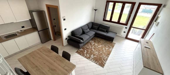 Дуплекс с 3 спальнями в Тальо ди По, Италия № 325264 10