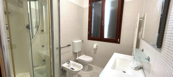 Дуплекс с 3 спальнями в Тальо ди По, Италия № 325264 21