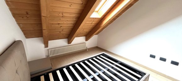 Дуплекс с 3 спальнями в Тальо ди По, Италия № 325264 13