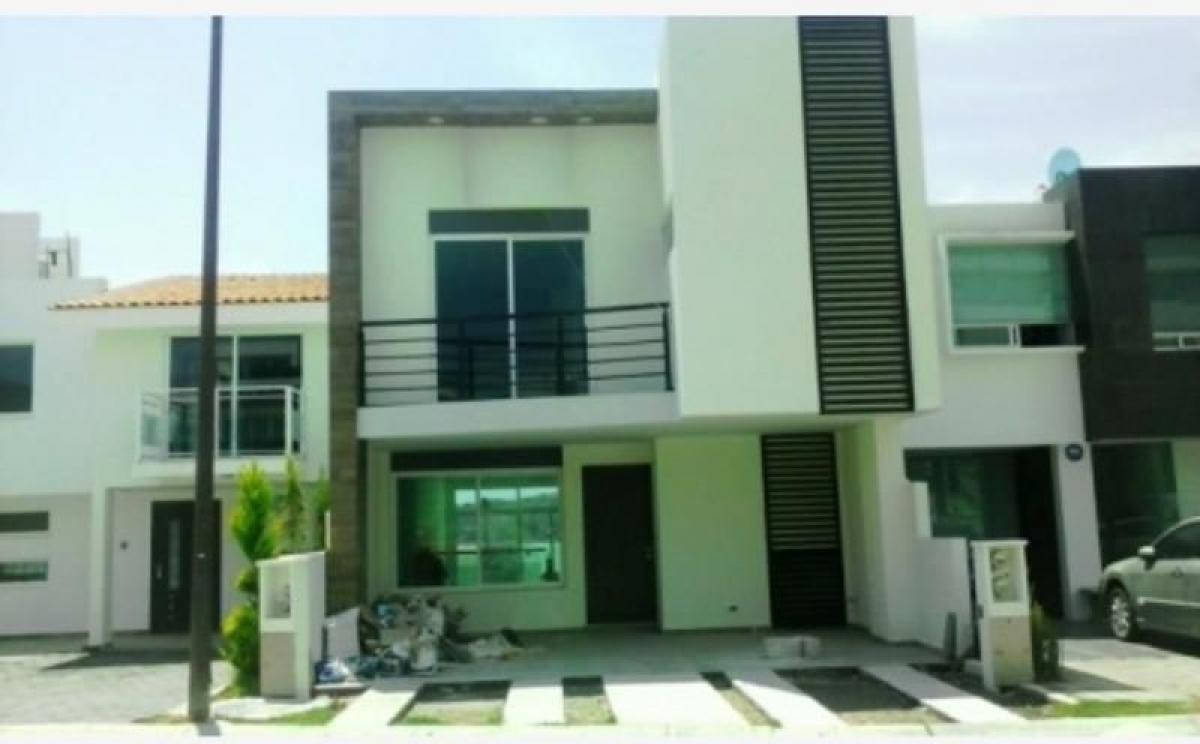3 bedrooms House in Puebla, Mexico No. 176206