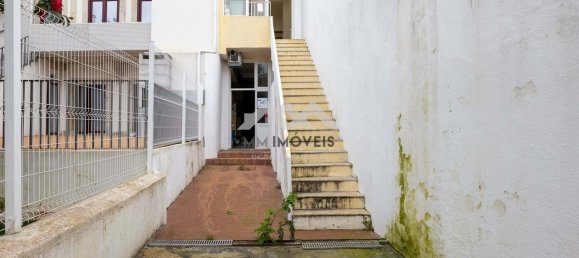 9 bedrooms Building in Porto, Portugal No. 145279 12