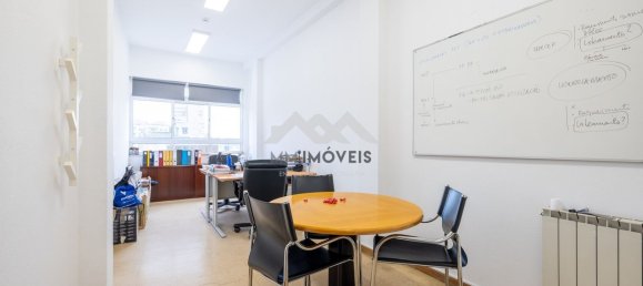 9 bedrooms Building in Porto, Portugal No. 145279 23