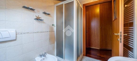 Квартира с 2 спальнями в Карпи, Италия № 105450 20