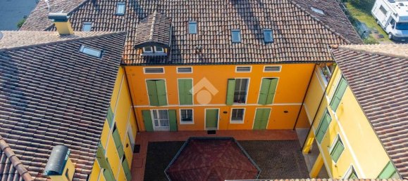 Квартира с 2 спальнями в Карпи, Италия № 105450 6