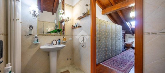 Квартира с 2 спальнями в Карпи, Италия № 105450 16