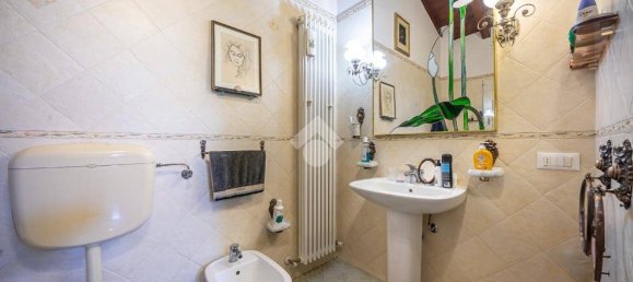 Квартира с 2 спальнями в Карпи, Италия № 105450 18