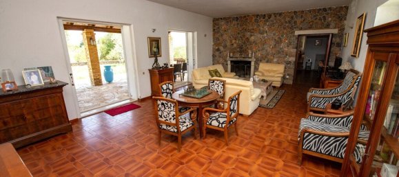 5 bedrooms Villa in Corfu, Greece No. 3815 9