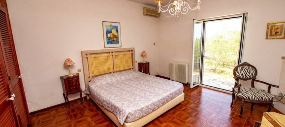 5 bedrooms Villa in Corfu, Greece No. 3815 15