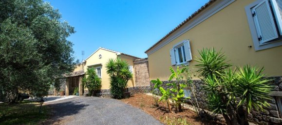 5 bedrooms Villa in Corfu, Greece No. 3815 21
