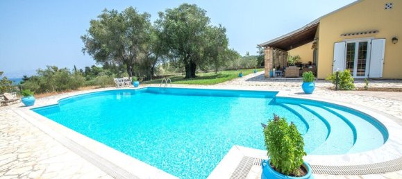 5 bedrooms Villa in Corfu, Greece No. 3815 23