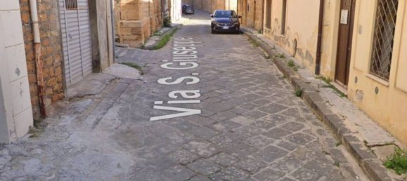 Apartamento T3 em Pietraperzia, Italy N.º 323279 9