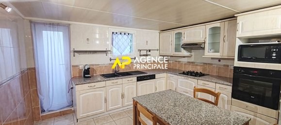 4 bedrooms House in Argenteuil, France No. 162173 3