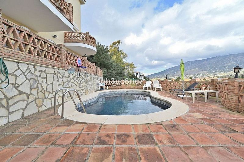 4 bedrooms Villa in Mijas, Spain No. 230131