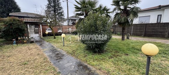 3غرفة منزل في Dairago, Italy رقم 116411 18