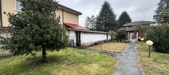 3غرفة منزل في Dairago, Italy رقم 116411 2