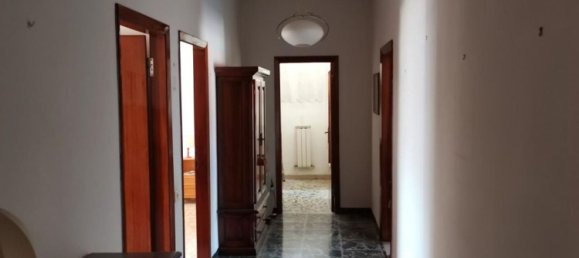 5 rooms Apartment in Poggibonsi, Italy No. 96676 7