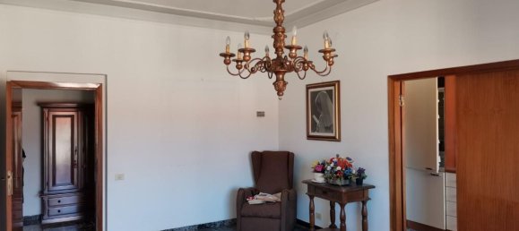 5 rooms Apartment in Poggibonsi, Italy No. 96676 2