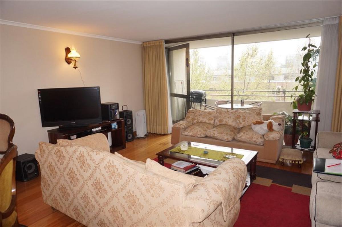 3 bedrooms Apartment in Santiago, Chile No. 2769