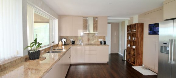 4 Schlafzimmer Villa in Malaga, Spain, Nr. 44435 9