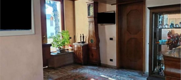 10 bedrooms House in Robecchetto con Induno, Italy No. 357826 6