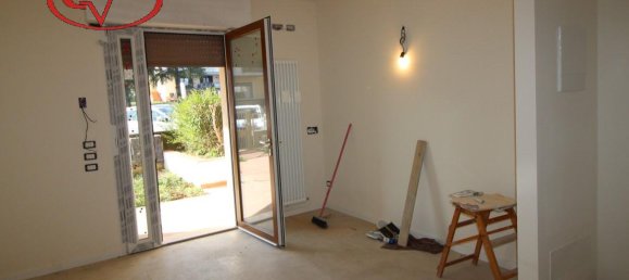 3 rooms Apartment in Figline e Incisa Valdarno, Italy No. 238118 7