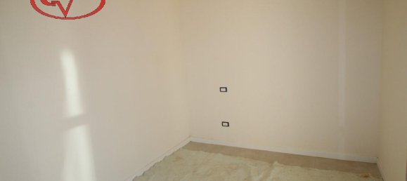 3 rooms Apartment in Figline e Incisa Valdarno, Italy No. 238118 11