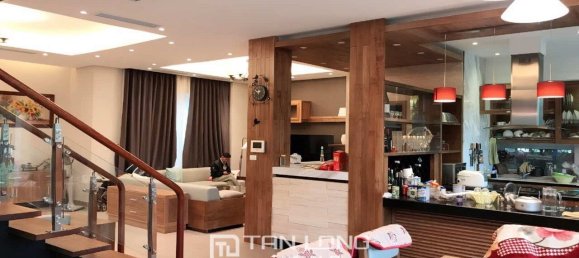 4 bedrooms Villa in Long Bien, Vietnam No. 2151 5